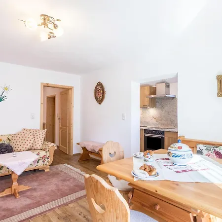 Rosenquarz Appartement Mittenwald